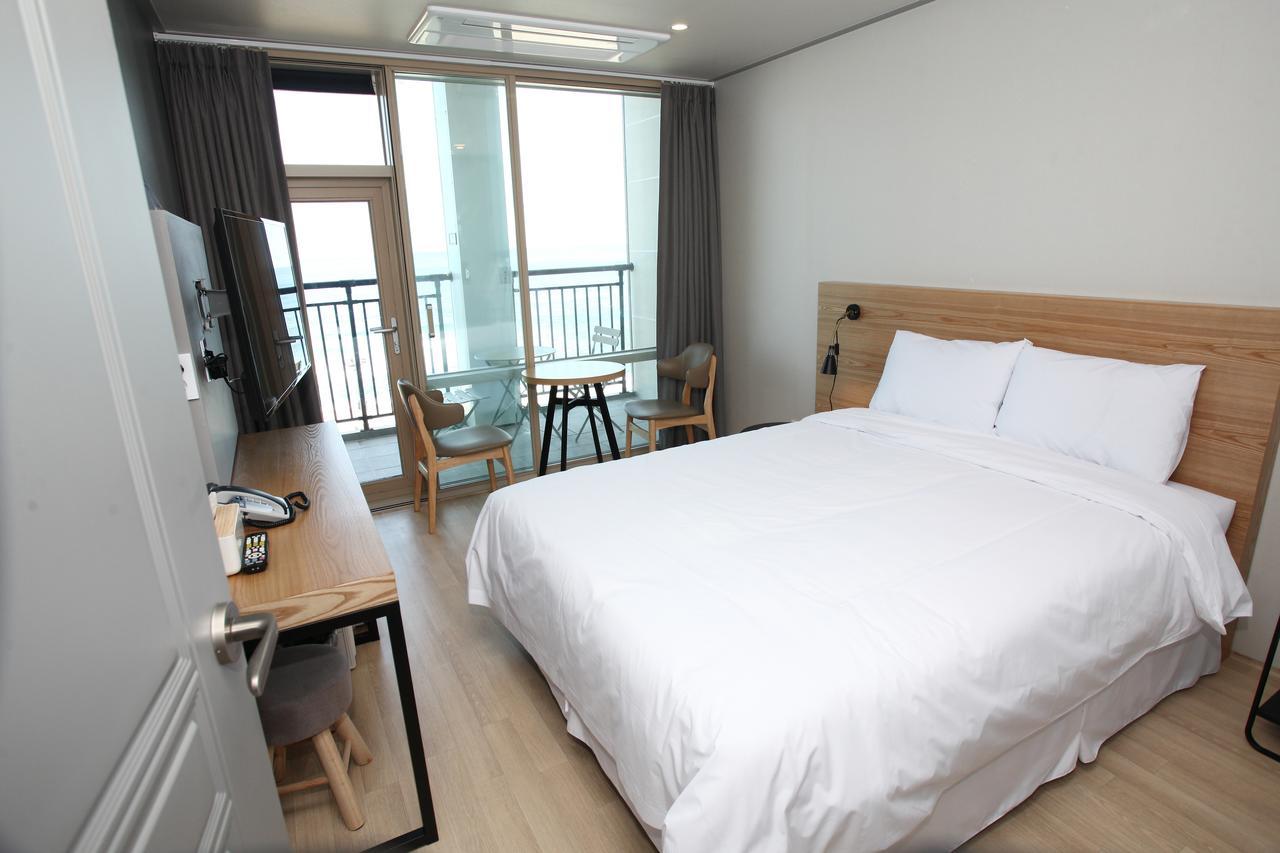 Hotel R Gangneung Room photo