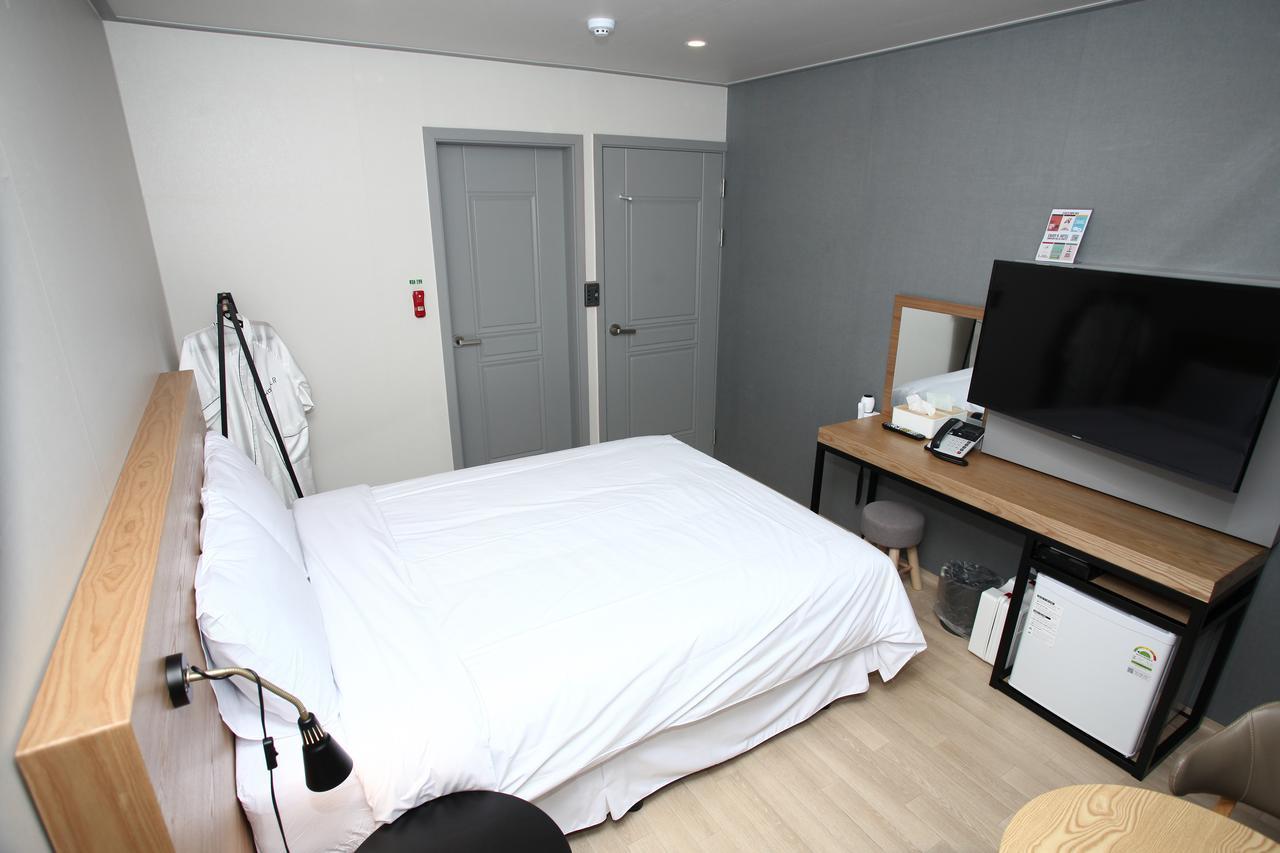 Hotel R Gangneung Room photo