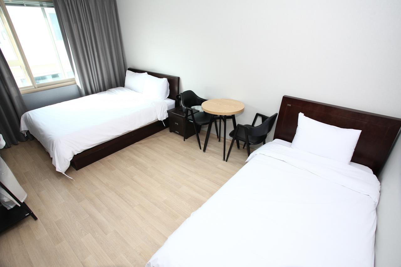 Hotel R Gangneung Room photo