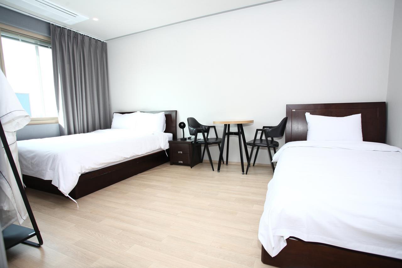 Hotel R Gangneung Room photo